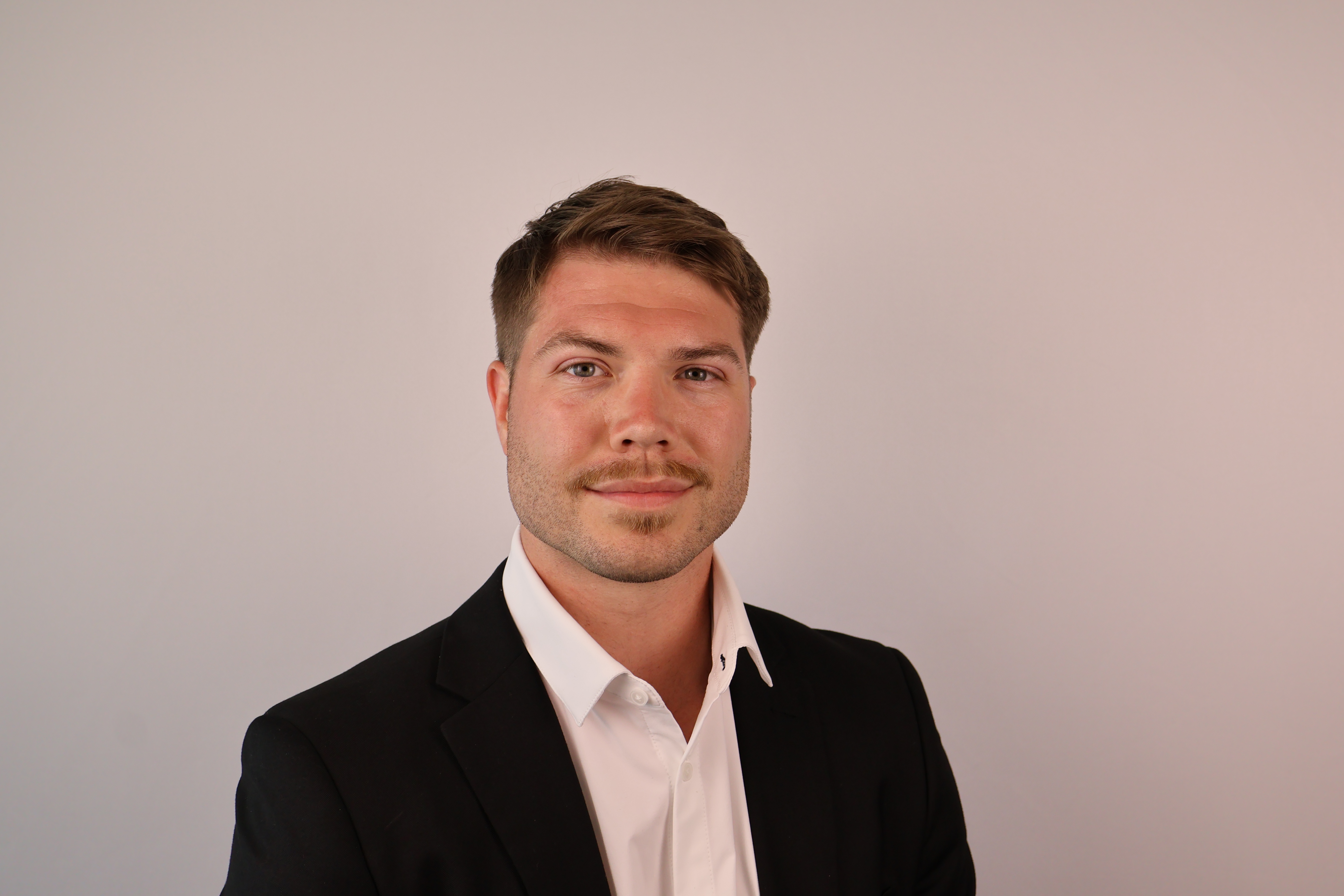 Dustin Carstens — Builder, Analyst, Developer